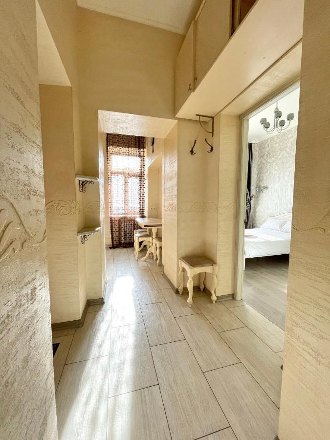 Cozy Apartment On Greek Street 15 Odessa Eksteriør billede